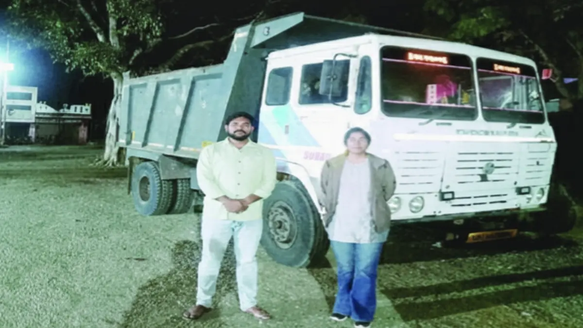 नायब तहसीलदार सायली जाधव यांनी रेती माफियांवर केलेली धडाकेबाज कारवाई