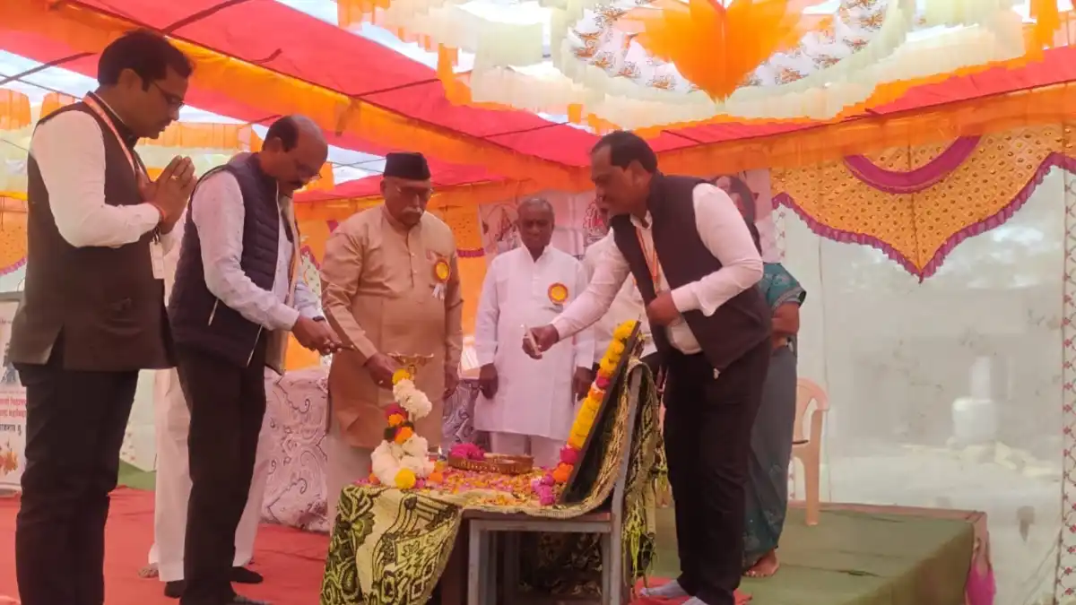 ३३ वर्षांचा शिक्षणप्रवास पूर्ण करणारे प्राचार्य अशोकराव काळुसे सेवानिवृत्त