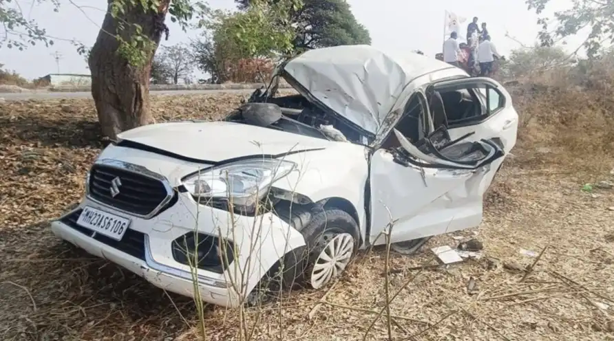 चिखलीजवळ असोला मेरा फाट्यादरम्यान भीषण कार अपघातात पत्रकार राजू सुरडकर ठार