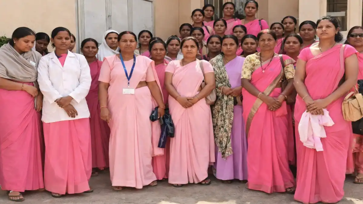 सिंदखेडराजा येथे प्रशिक्षणादरम्यान उपाशी राहिलेल्या आशा सेविकांचे आंदोलन