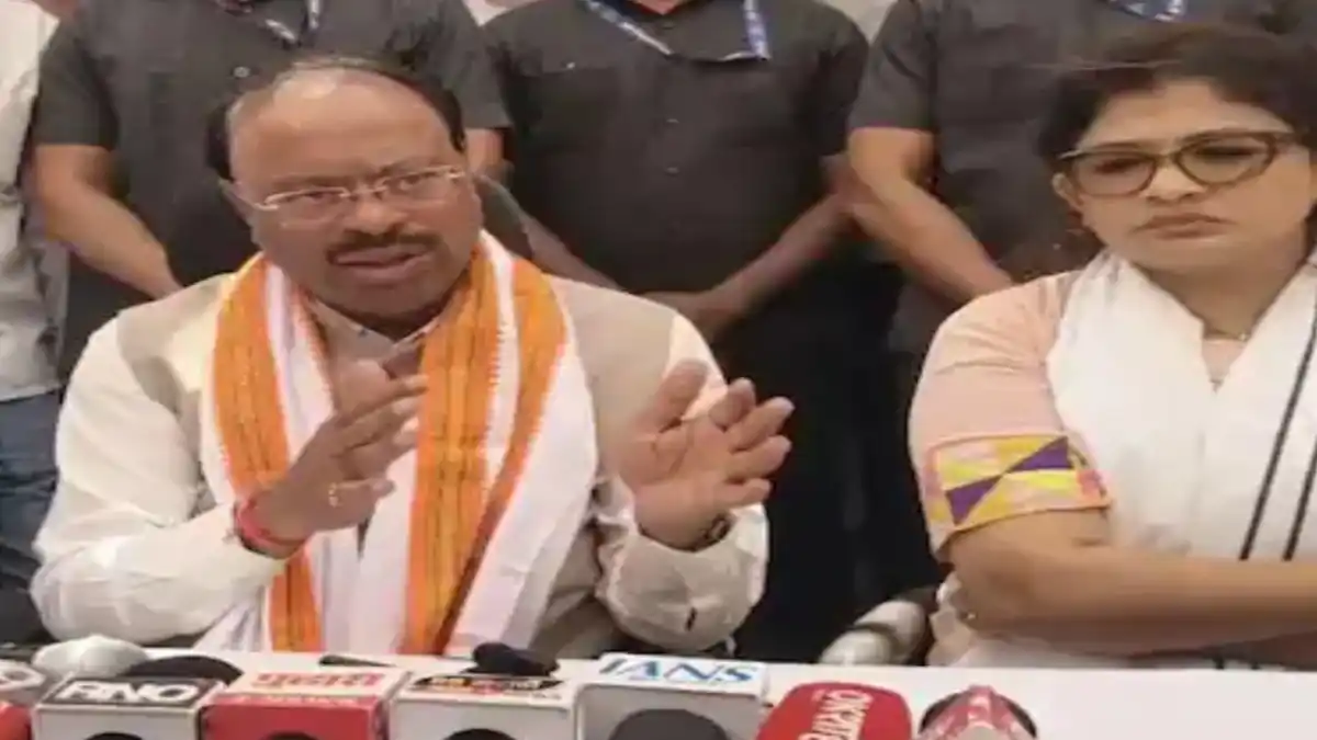 बुलढाणा मध्ये मंत्री बावनकुळे यांनी चिखली प्रांत अधिकाऱ्यावर कारवाई