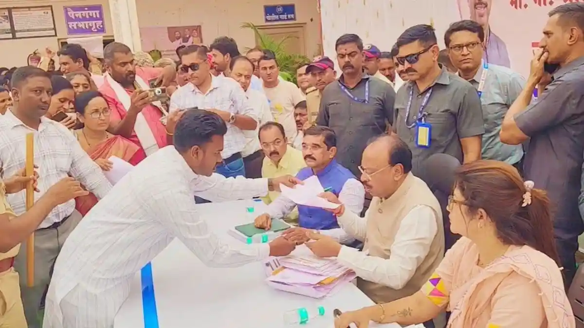 चिखली मातंगपुरा अतिक्रमण नियमितीकरण व घरकुल योजना मागणी