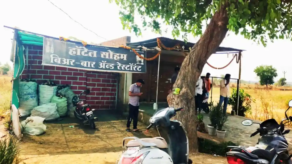 मेरा बुद्रुकमध्ये CCTV कट करून बिअर बार चोरी, लाखोंचा मद्यमाल लंपास