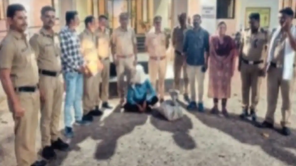 मोताळा कॉटन मार्केट येथे पोलिसांनी १० किलो गांजा जप्त करत आरोपी ताब्यात घेतला