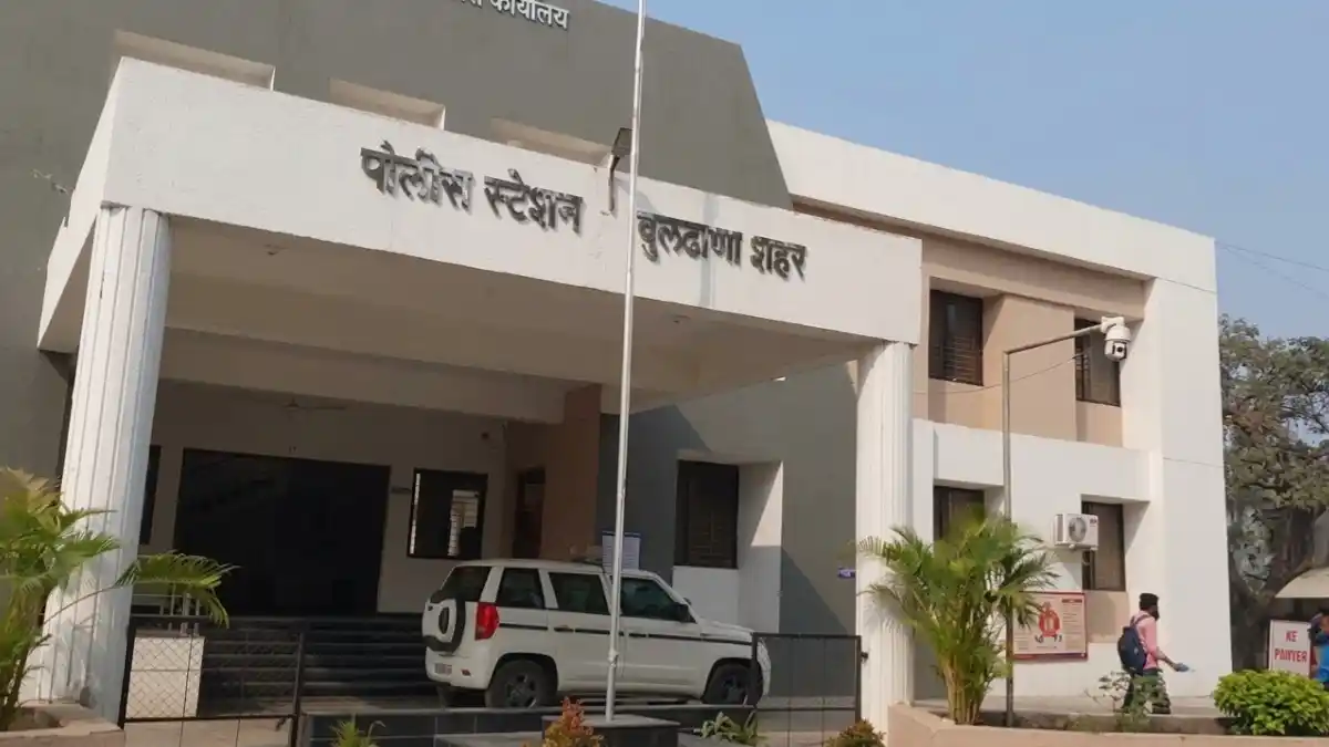 बुलढाणा शहर पोलिस ठाण्यात PSI वर हल्ला