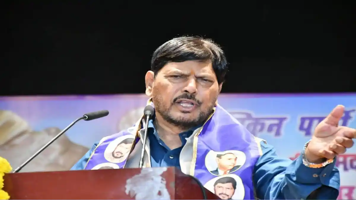 रामदास आठवले बुलढाणा रिपाइं कार्यकर्त्यांची बैठक