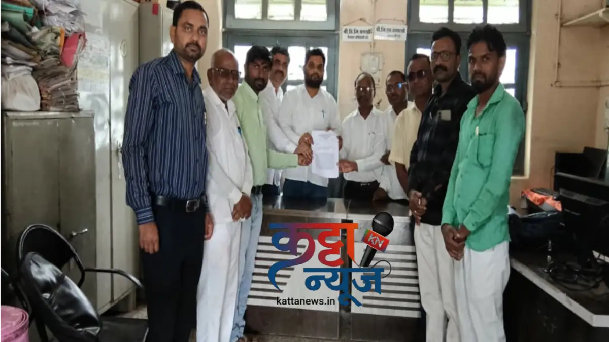 लोणार तालुक्यात ग्रामसभांवर बहिष्काराचा निर्णय घेतलेले ग्रामसेवक व ग्रामविकास अधिकारी