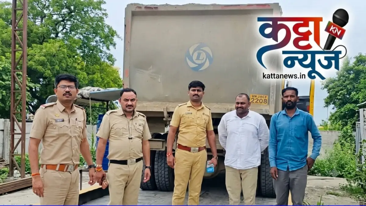 किनगाव जट्टू, बीबी परिसरात ओव्हरलोड रेती वाहतुकीवर आरटीओची कारवाई