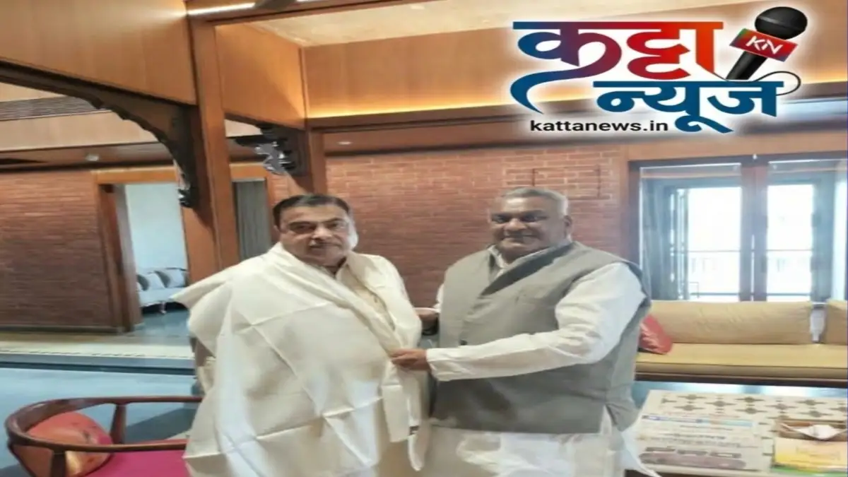 मालेगाव ते मेहकर महामार्गावरील खड्डेमय रस्ता
