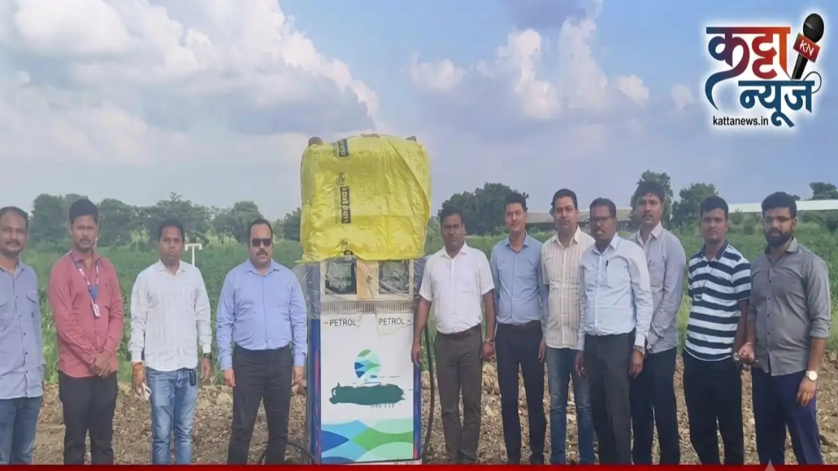 मेहकर बायोडिझेल जप्त कारवाई करताना पुरवठा अधिकारी