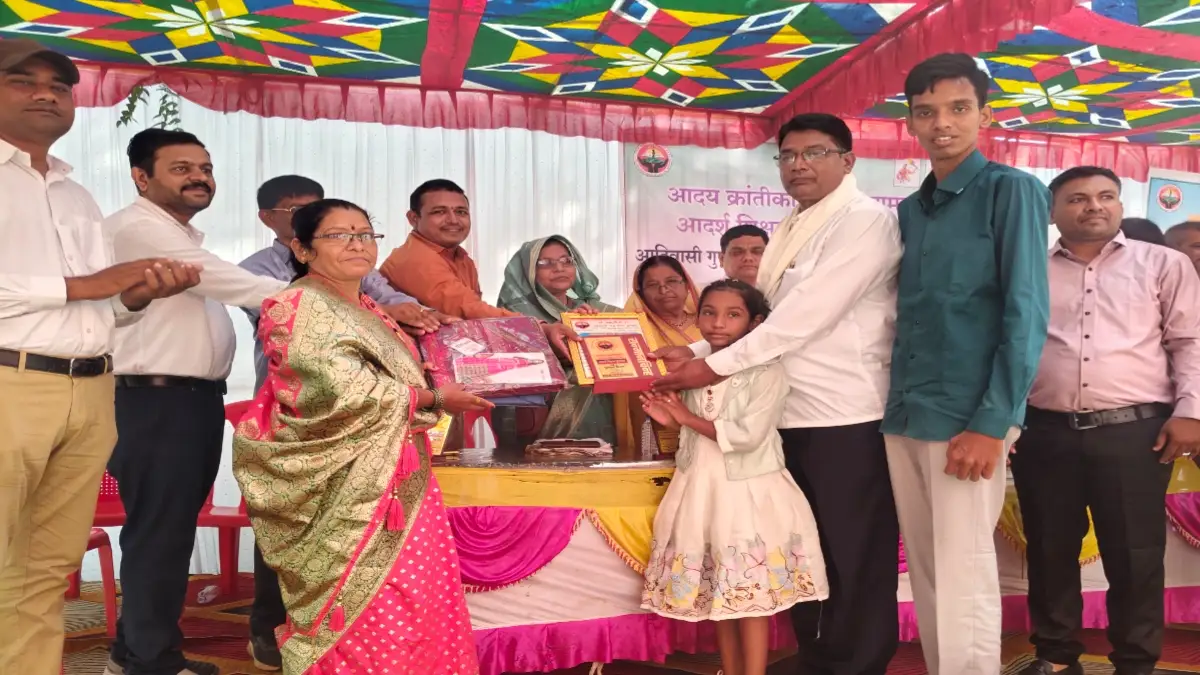 मुख्याध्यापक अरुण शंकर झनके सर यांची तंट्या मामा भिल आदर्श शिक्षक पुरस्कारासाठी निवड