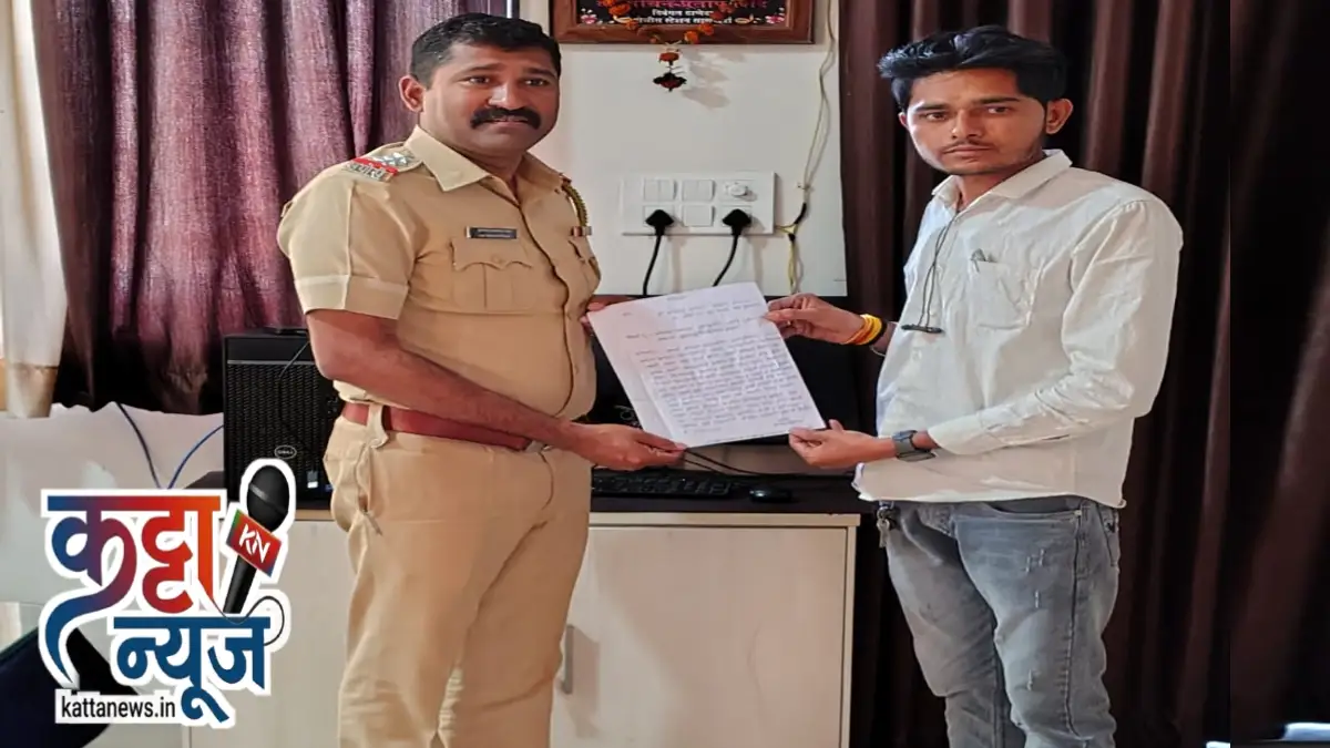 साखरखेर्ड्यात विद्यार्थ्यांसाठी सोशल मीडिया व व्यसनमुक्ती जनजागृती अभियान